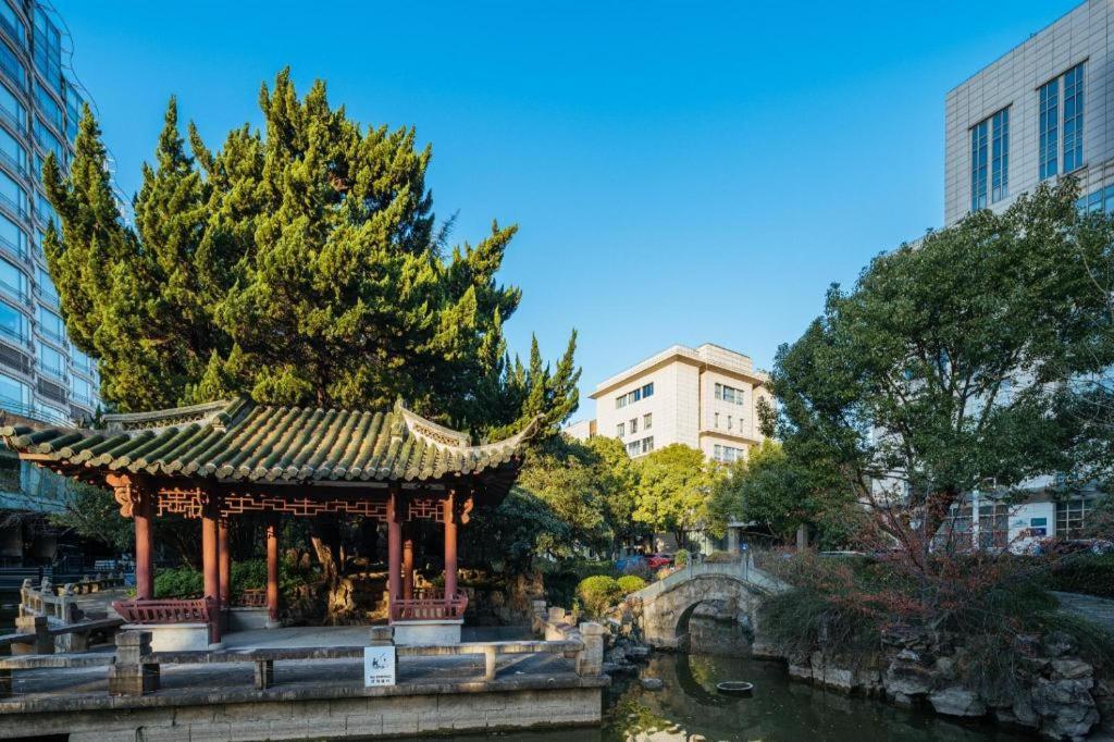 Cypress Garden Hotel Xangai Exterior foto